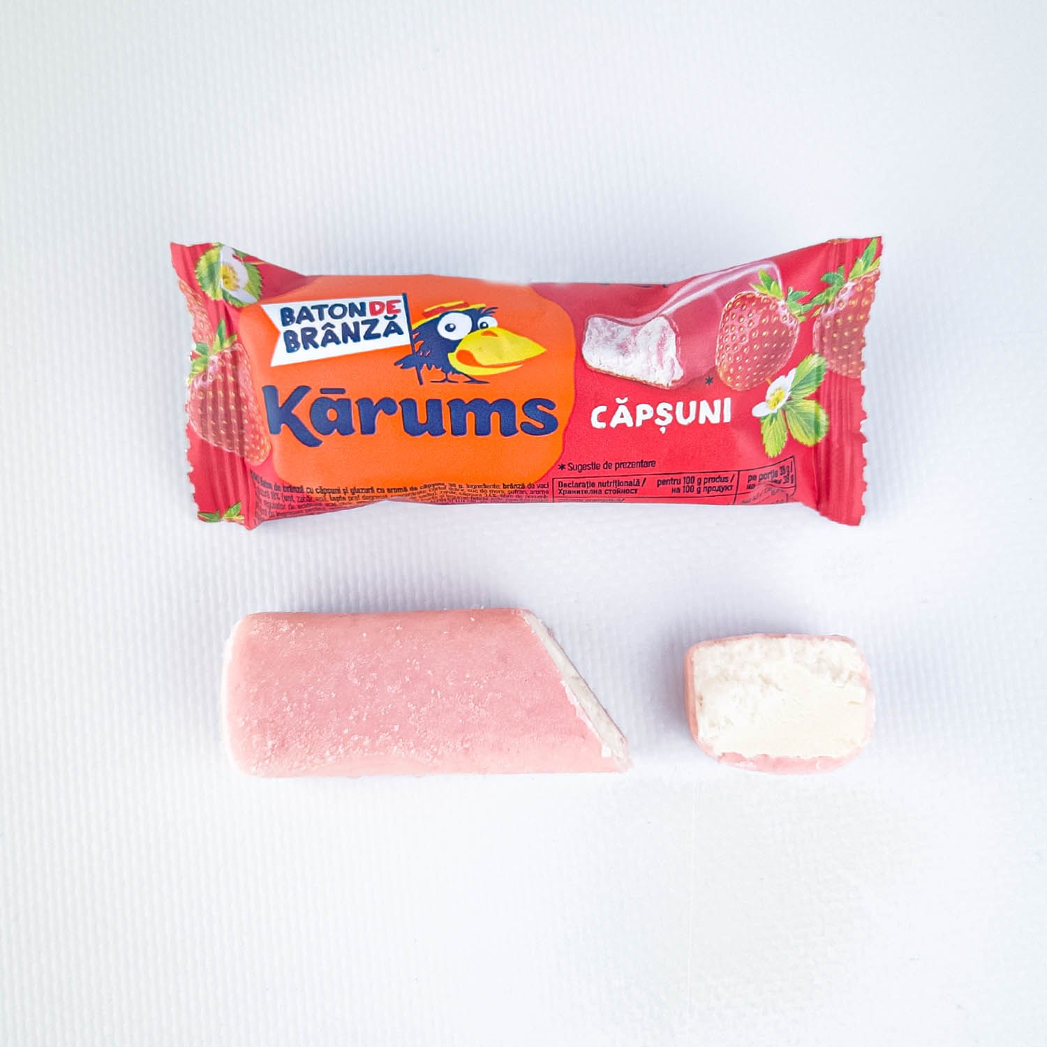 Baton de brânză cu căpșuni și glazură cu aromă de căpșuni Karums
