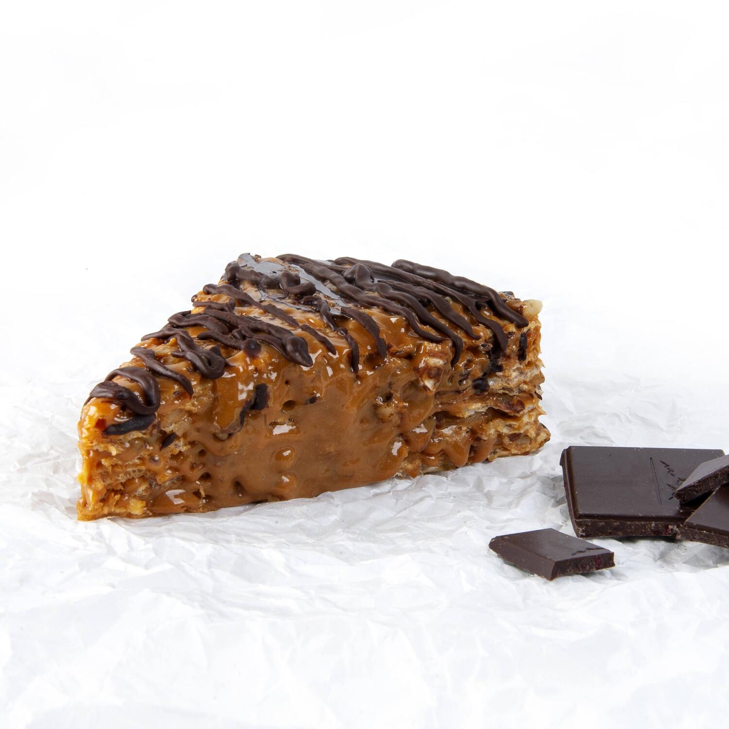 Tort de vafe cu lapte condensat și miez de nuci 120GR